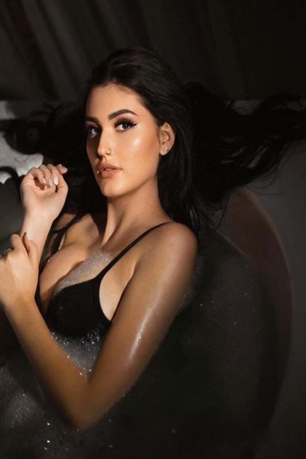 Welcome to Fiona Breeze Your Ultimate Luxury Escort Experience